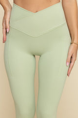 Crisscross Hourglass® Leggings with Pockets - Pistachio
