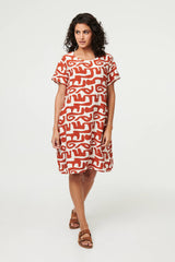 Abstract 1/2 Sleeve Knee Length Dress